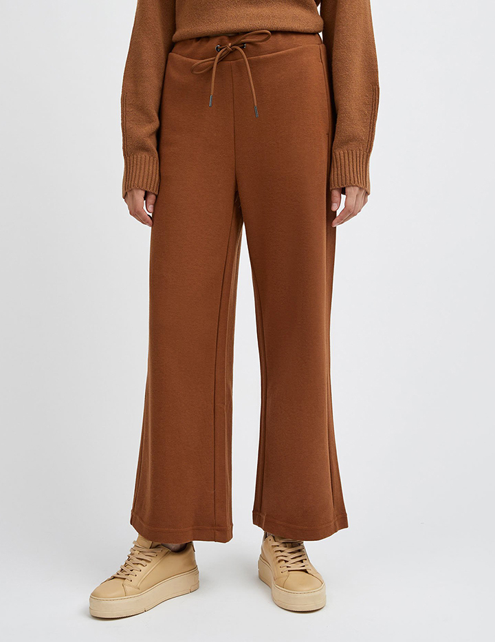 Спортивные брюки женские United Colors of Benetton 21A_3CMAP0510 коричневые M, 21A_3CMAP0510
Спортивные брюки женские United Colors of Benetton 21A_3CMAP0510 коричневые M, 21A_3CMAP0510