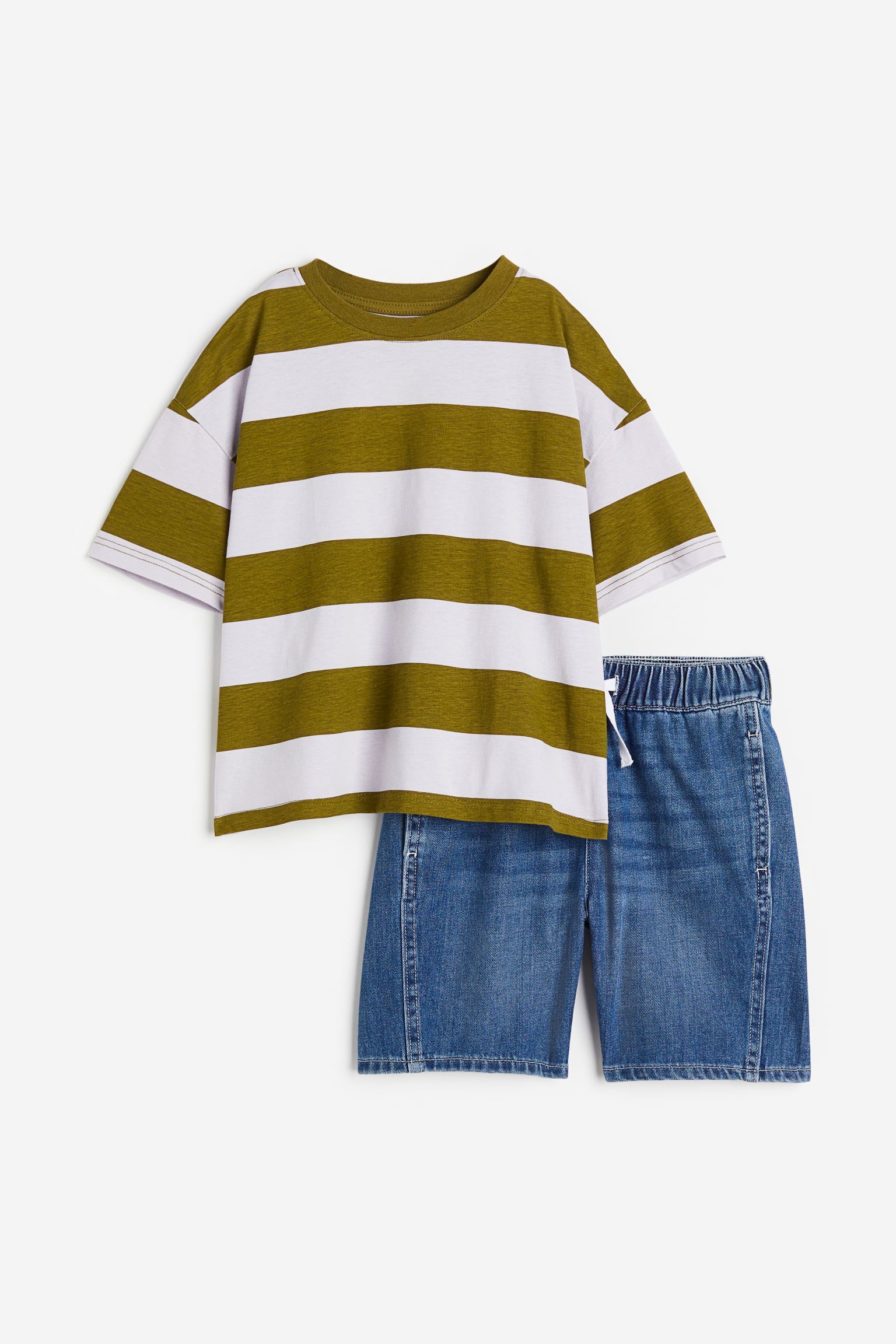 Костюм повседневный H&M 112650100, джинсовые синие/оливково, 122 (доставка из-за рубежа), Голубой, 112650100
Костюм повседневный H&M 112650100, джинсовые синие/оливково, 122 (доставка из-за рубежа), Голубой, 112650100