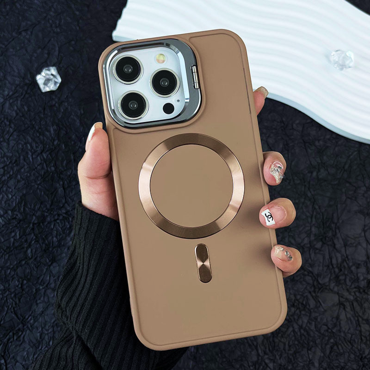 Противоударный чехол для iPhone 13 Pro c функцией Magsafe золотой, Золотистый, iPhone 13 Pro
Противоударный чехол для iPhone 13 Pro c функцией Magsafe золотой, Золотистый, iPhone 13 Pro