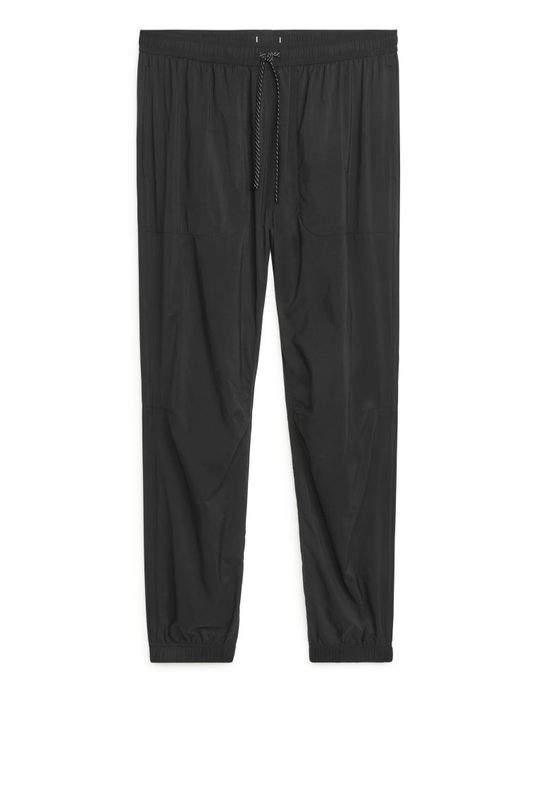 Спортивные брюки мужские ARKET 1016148001 черные XL (доставка из-за рубежа), Черный, 1016148001
Спортивные брюки мужские ARKET 1016148001 черные XL (доставка из-за рубежа), Черный, 1016148001