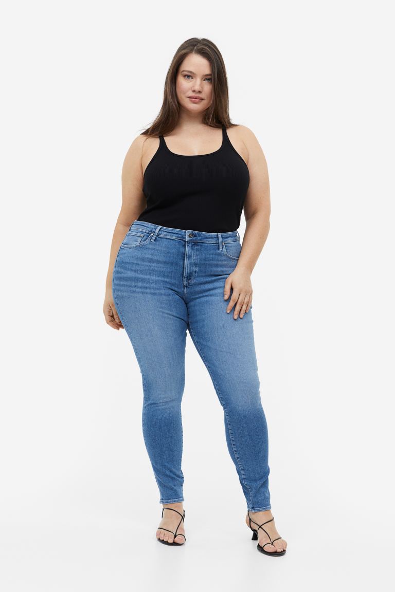 Джинсы женские H&M 1016460008 голубые 52 IT (доставка из-за рубежа), Голубой, 1016460008
Джинсы женские H&M 1016460008 голубые 52 IT (доставка из-за рубежа), Голубой, 1016460008