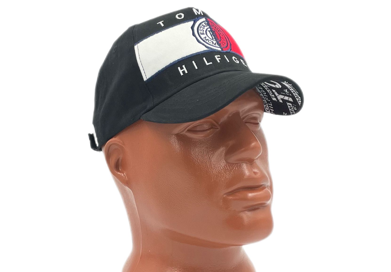 Бейсболка мужская Tommy Hilfiger 95612235779039 черная, р, Черный, 95612235779039
Бейсболка мужская Tommy Hilfiger 95612235779039 черная, р, Черный, 95612235779039