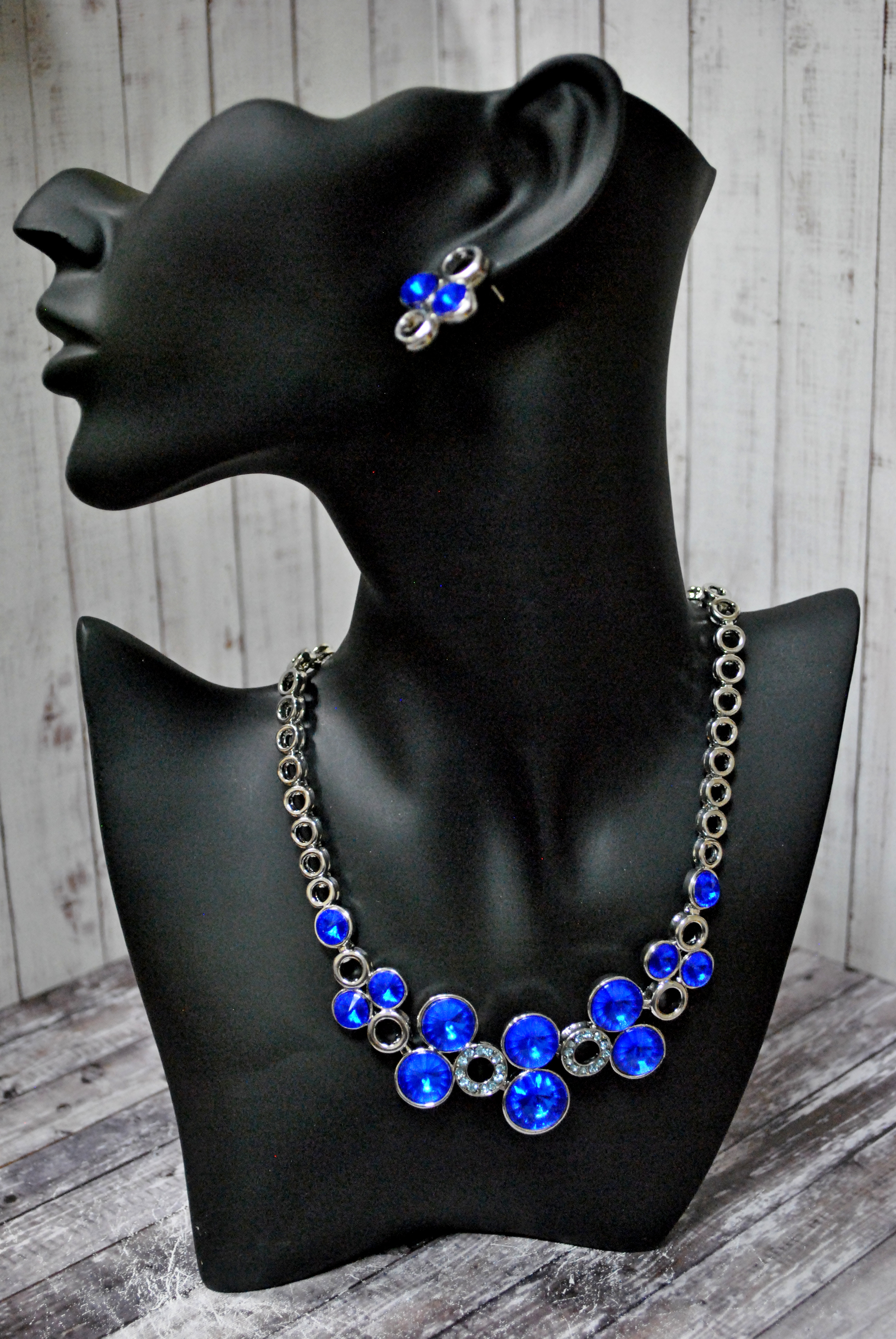 Колье+серьги из бижутерного сплава 45см/2,5см Fashion Jewelry Two Rings 03, стразы, Two Rings 03
Колье+серьги из бижутерного сплава 45см/2,5см Fashion Jewelry Two Rings 03, стразы, Two Rings 03