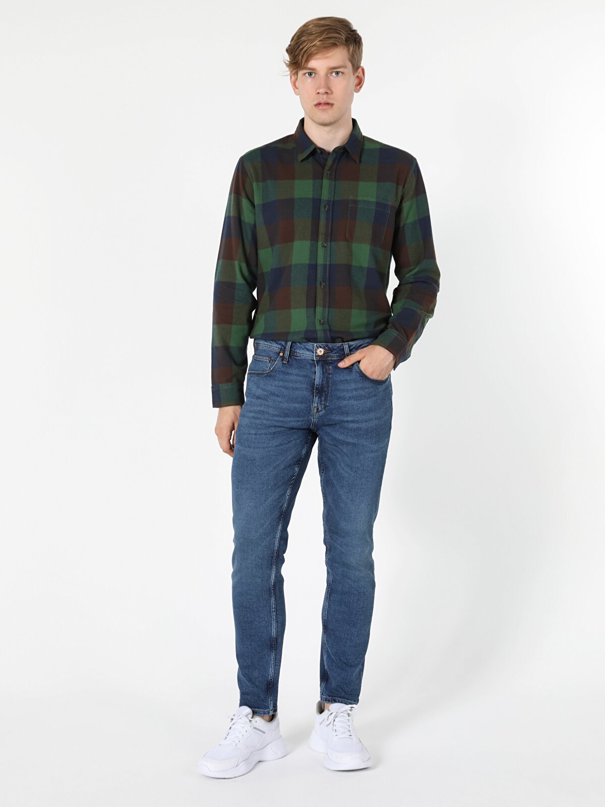 Джинсы мужские Colin's CL1056224_Q1.V1_DN41577 голубые 30-34, Голубой, CL1056224_Q1.V1_DN41577
Джинсы мужские Colin's CL1056224_Q1.V1_DN41577 голубые 30-34, Голубой, CL1056224_Q1.V1_DN41577