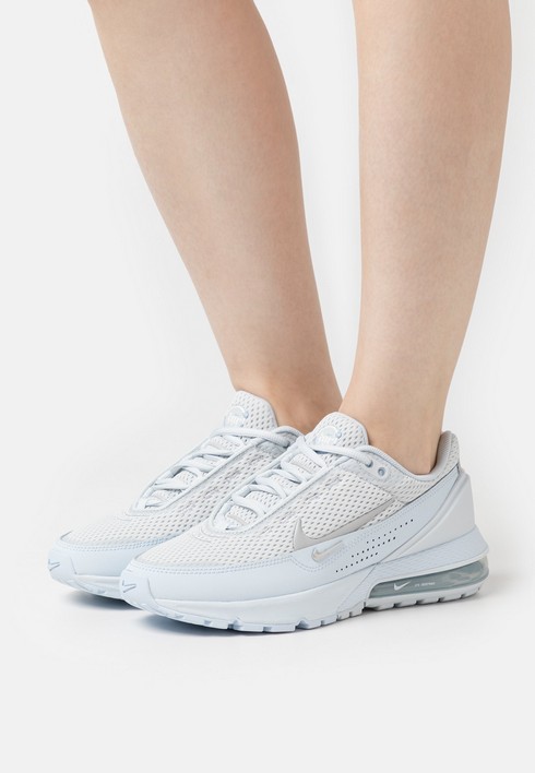 Кроссовки женские Nike Air Max Pulse белые 44.5 EU (доставка из-за рубежа), Белый, Air Max Pulse
Кроссовки женские Nike Air Max Pulse белые 44.5 EU (доставка из-за рубежа), Белый, Air Max Pulse