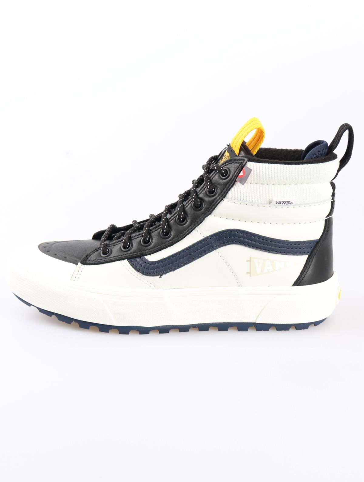 Кеды мужские Vans UA SK8-HI MTE-2 (VARSITY)VARSIT белые 6 UK, UA SK8-HI MTE-2 (VARSITY)VARSIT
Кеды мужские Vans UA SK8-HI MTE-2 (VARSITY)VARSIT белые 6 UK, UA SK8-HI MTE-2 (VARSITY)VARSIT