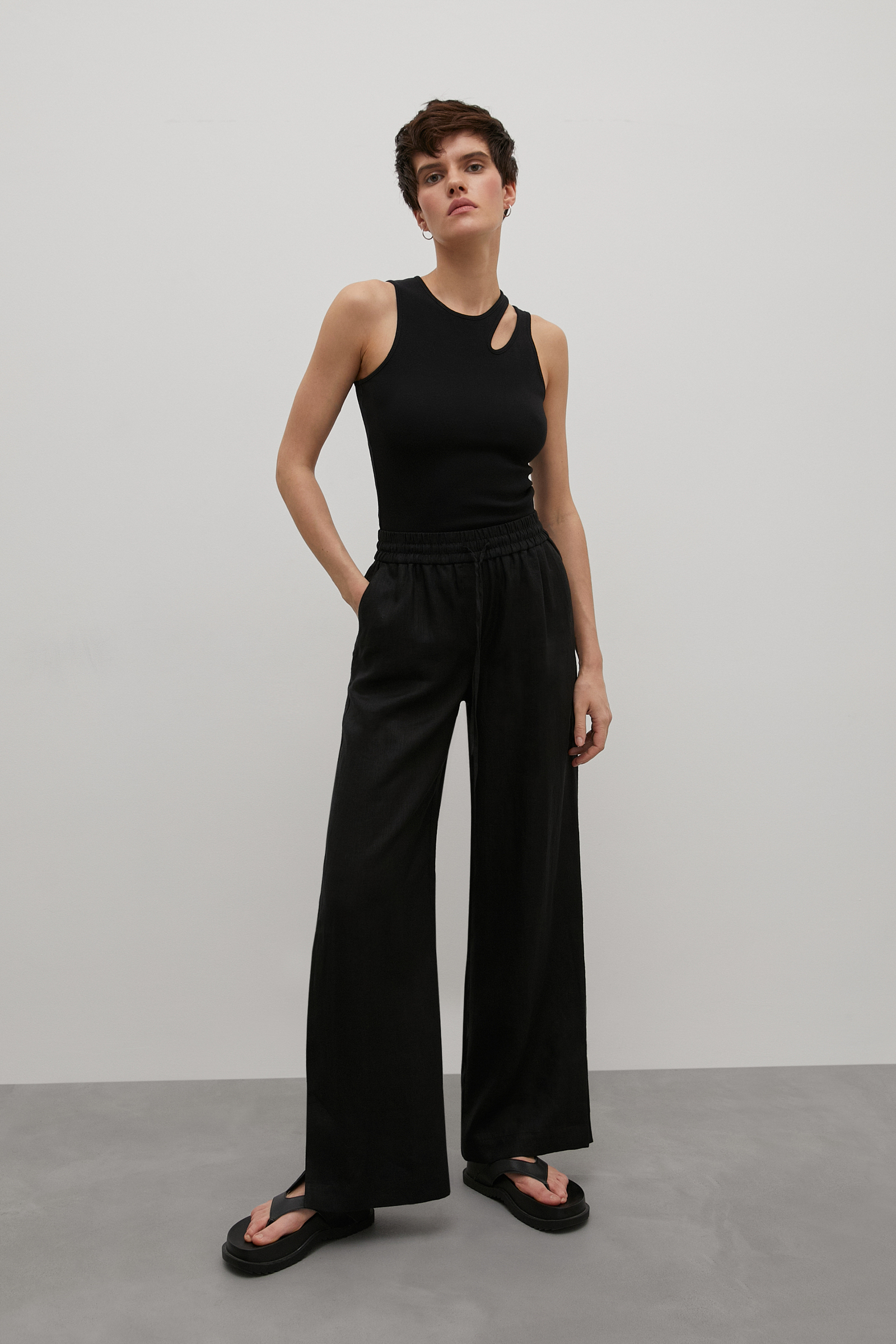 Брюки женские Finn Flare FSD11012 черные XL, Черный, FSD11012
Брюки женские Finn Flare FSD11012 черные XL, Черный, FSD11012