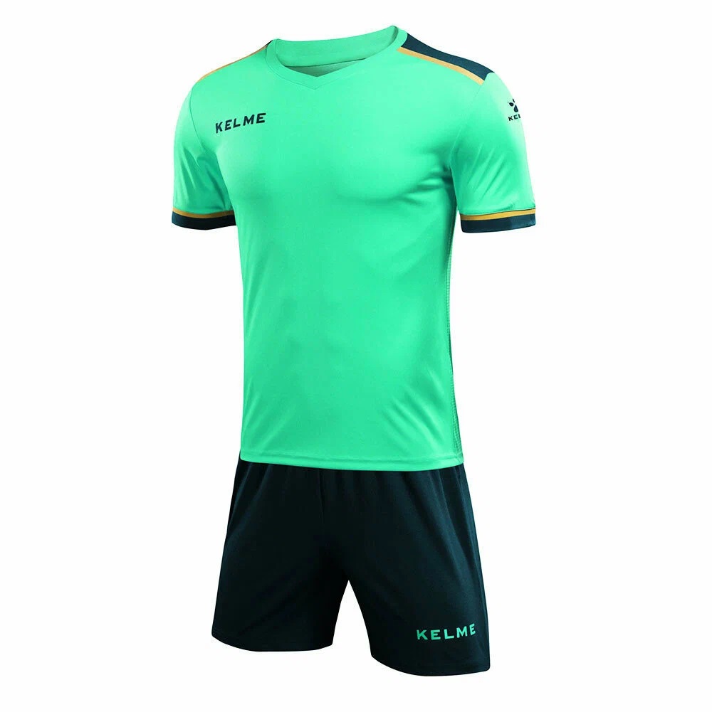 Форма футбольная KELME 8351ZB1158-328-L, размер L, Голубой;синий;желтый, 8351ZB1158-328
Форма футбольная KELME 8351ZB1158-328-L, размер L, Голубой;синий;желтый, 8351ZB1158-328