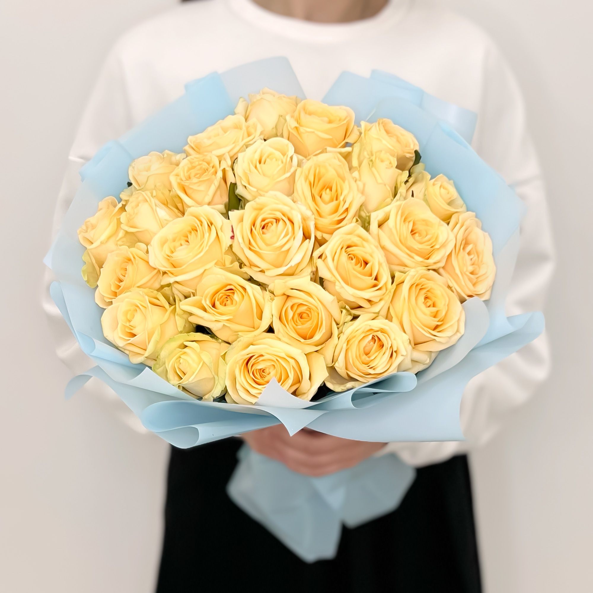 Монобукет Лэтуаль Flowers роза 40 см 25 шт. кремовый Праздничный FLW001199, Праздничный
Монобукет Лэтуаль Flowers роза 40 см 25 шт. кремовый Праздничный FLW001199, Праздничный