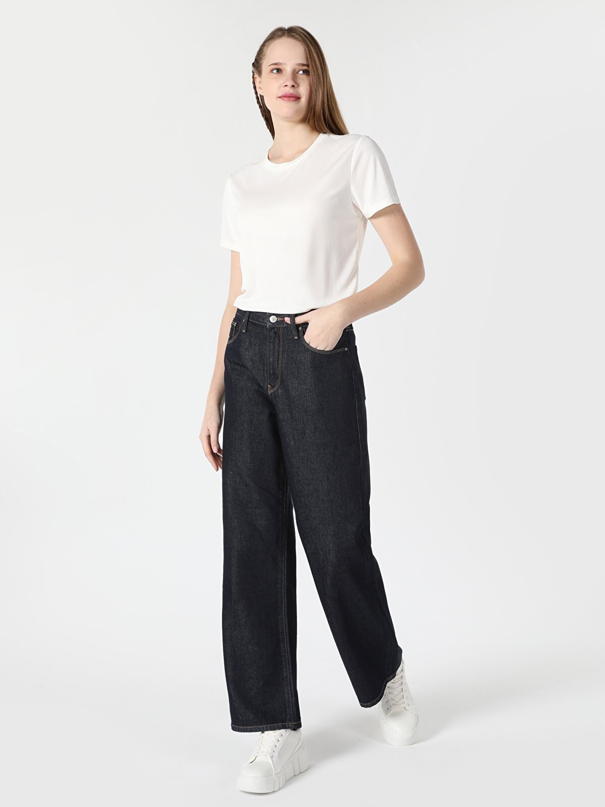 Футболка женская Colin's CL1063418_Q1.V1_OFW белая S, Белый, CL1063418_Q1.V1_OFW
Футболка женская Colin's CL1063418_Q1.V1_OFW белая S, Белый, CL1063418_Q1.V1_OFW