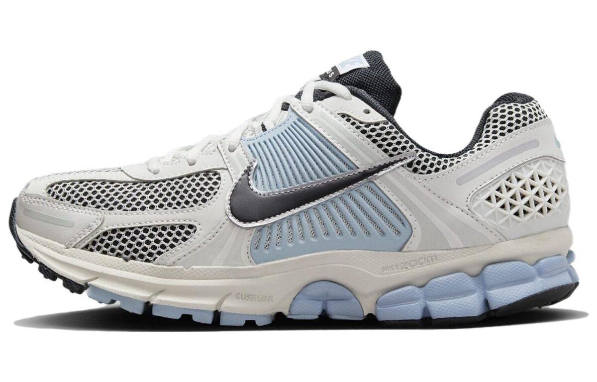 Кроссовки унисекс Nike Air Zoom Vomero 5 белые 40 EU, Белый, Air Zoom Vomero 5
Кроссовки унисекс Nike Air Zoom Vomero 5 белые 40 EU, Белый, Air Zoom Vomero 5