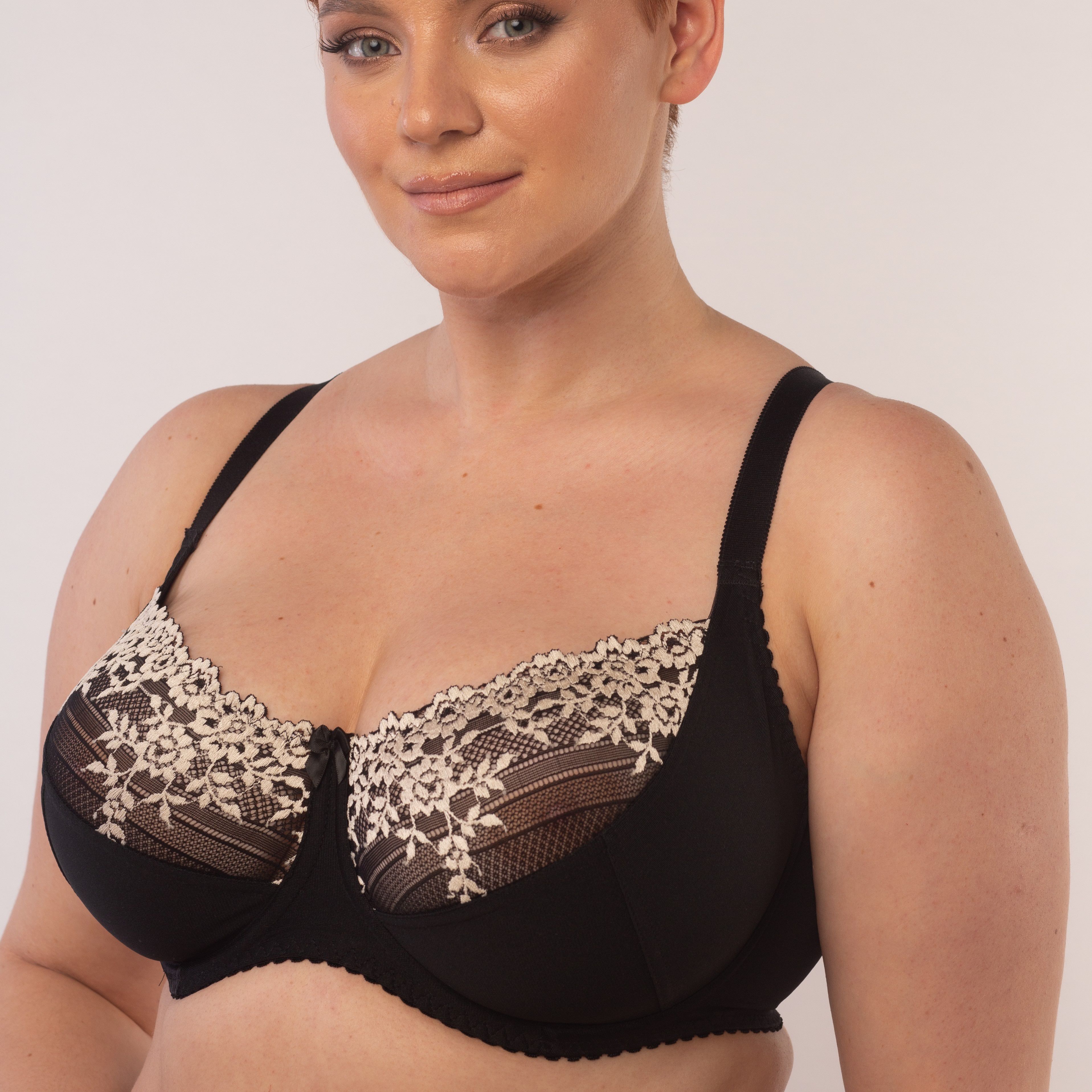 Бюстгальтер женский АйЛайк 15344 фиолетовый, 15344
Бюстгальтер женский АйЛайк 15344 фиолетовый, 15344