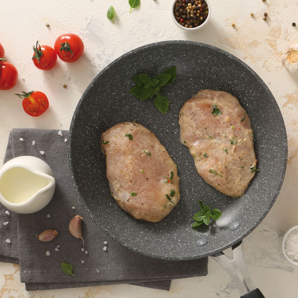 Стейк куриный МясновЪ в йогурте с томатами охлажденный 
Стейк куриный МясновЪ в йогурте с томатами охлажденный