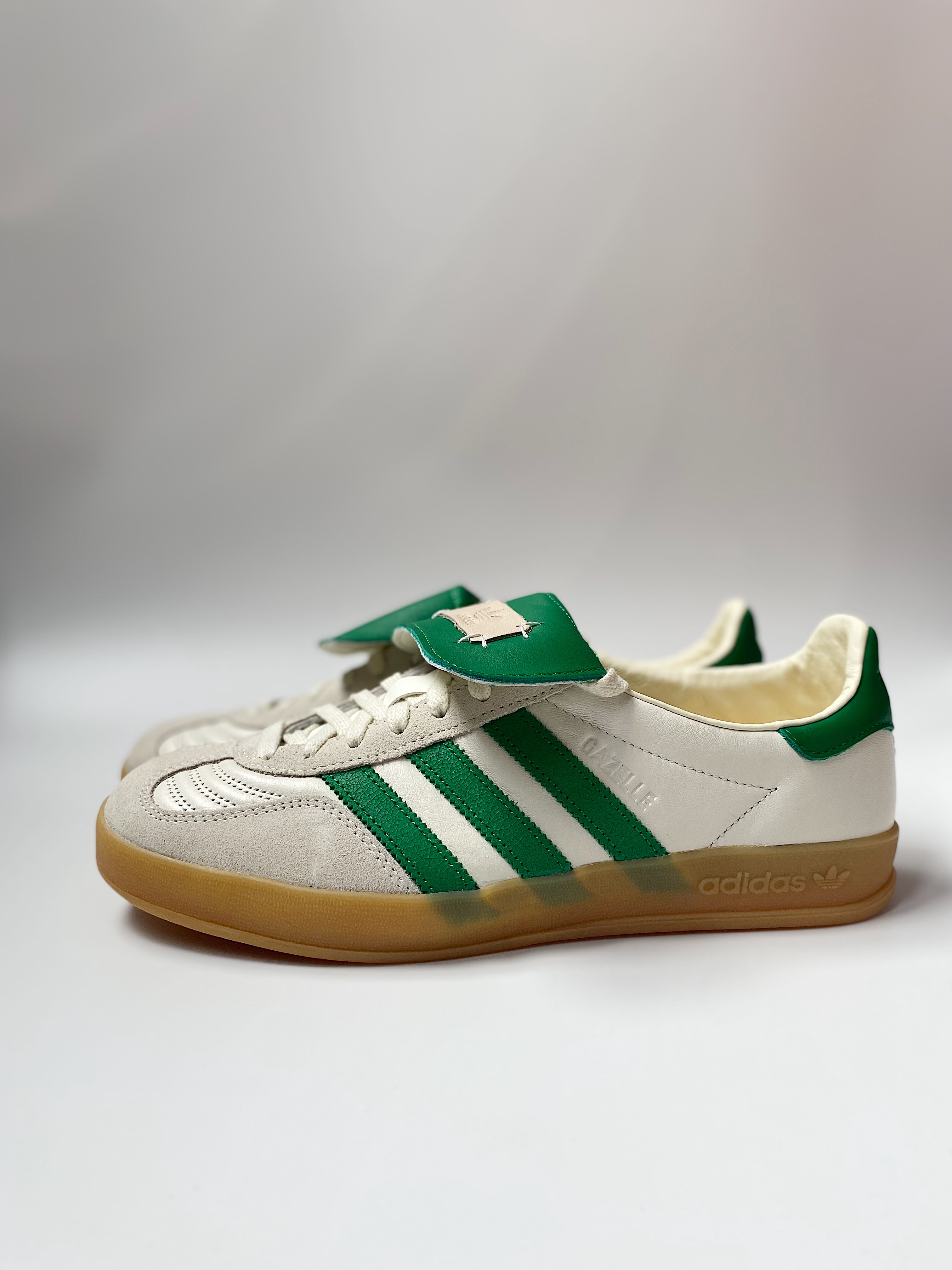 Кеды мужские Adidas Originals Foot Industry Gazelle белые 43 1/3 EU, Белый, Foot Industry Gazelle
Кеды мужские Adidas Originals Foot Industry Gazelle белые 43 1/3 EU, Белый, Foot Industry Gazelle