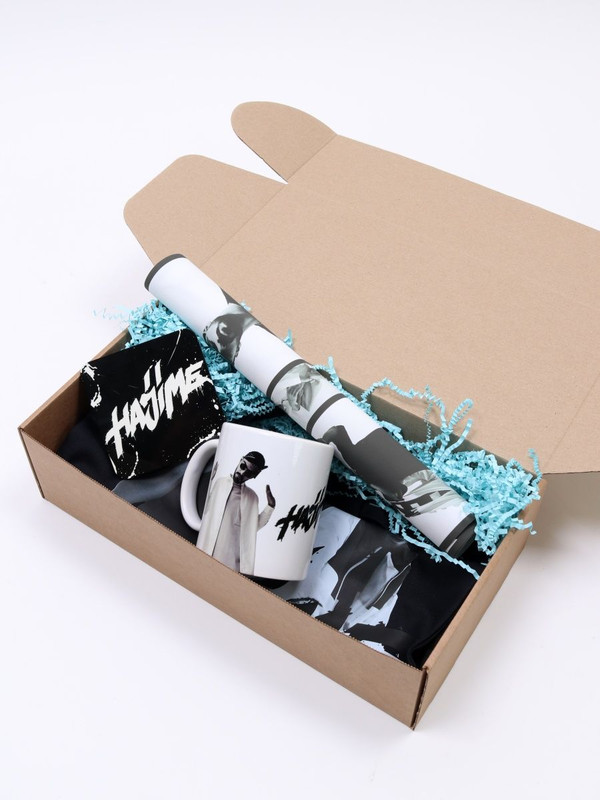 Подарочный бокс СувенирShop "Мияги/Miyagi/Andy Panda/Hajime" BOX-MZMG3/K, Черный, "Мияги/Miyagi/Andy Panda/Hajime"
Подарочный бокс СувенирShop "Мияги/Miyagi/Andy Panda/Hajime" BOX-MZMG3/K, Черный, "Мияги/Miyagi/Andy Panda/Hajime"
