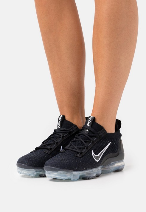 Кроссовки женские Nike Air Max Vapormax черные 38.5 EU (доставка из-за рубежа), Черный, Air Max Vapormax
Кроссовки женские Nike Air Max Vapormax черные 38.5 EU (доставка из-за рубежа), Черный, Air Max Vapormax
