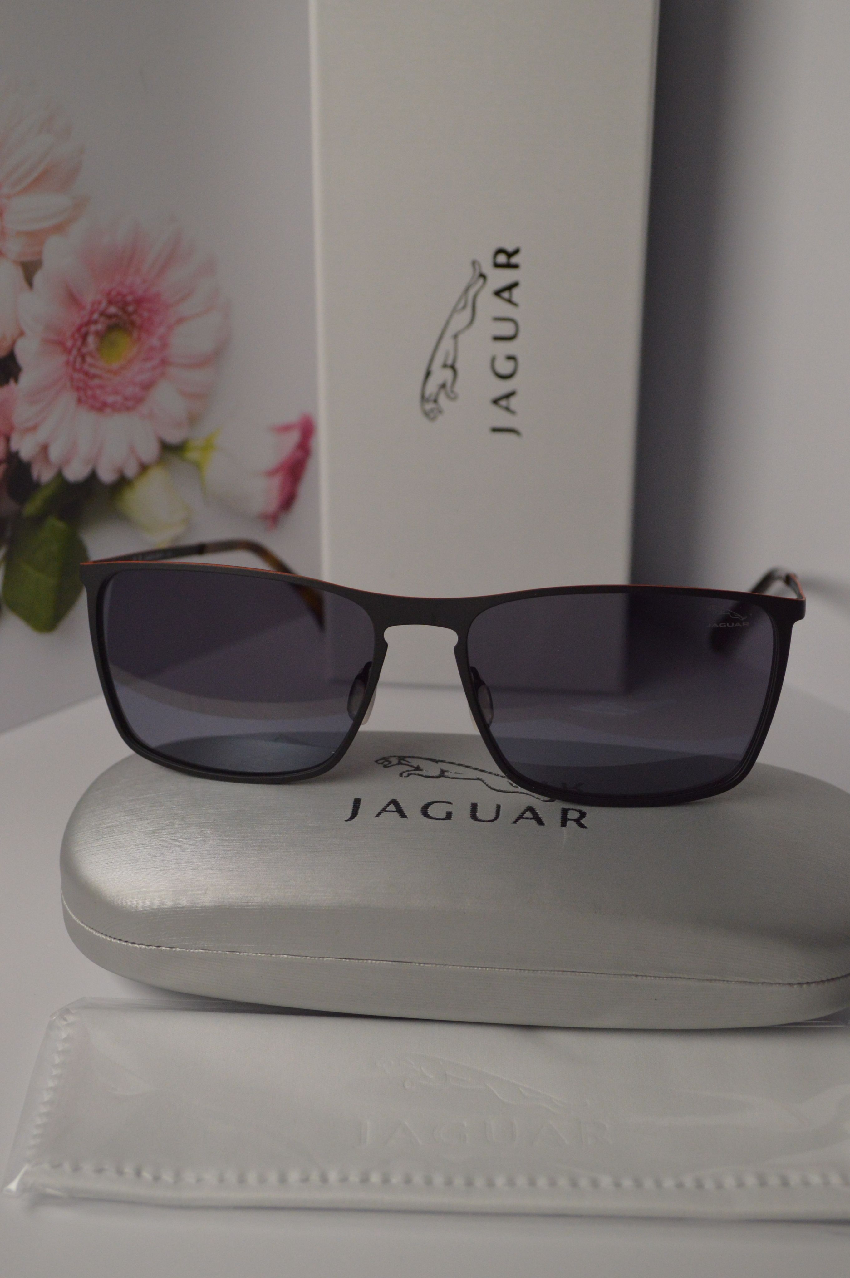 Солнцезащитные очки унисекс Jaguar OL-SZO-JAGUAR-33820-1040 серые, OL-SZO-JAGUAR-33820-1040
Солнцезащитные очки унисекс Jaguar OL-SZO-JAGUAR-33820-1040 серые, OL-SZO-JAGUAR-33820-1040