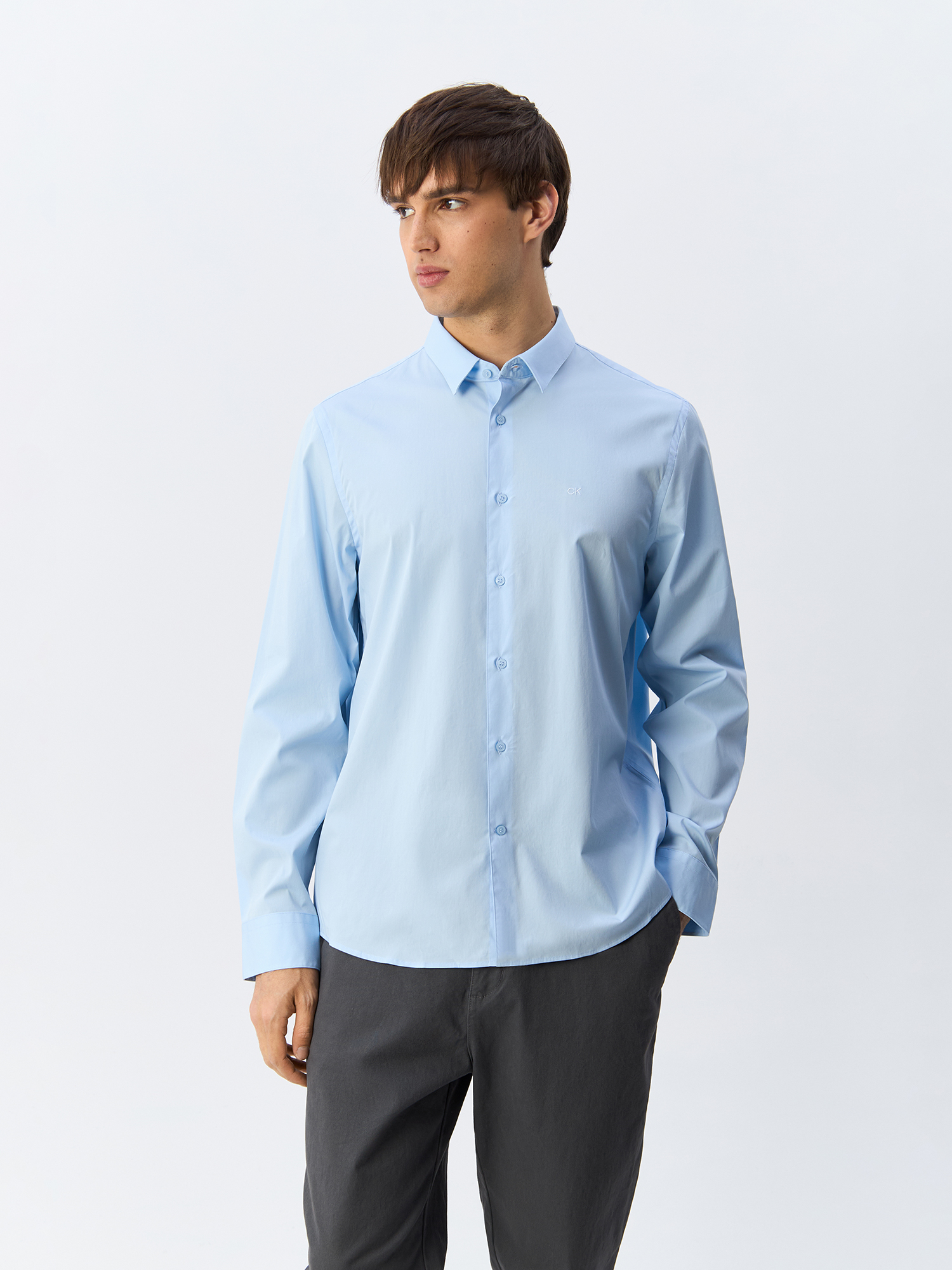 Рубашка мужская Calvin Klein Slim Poplin Stretch K10K110856 голубая L, Голубой, Slim Poplin Stretch
Рубашка мужская Calvin Klein Slim Poplin Stretch K10K110856 голубая L, Голубой, Slim Poplin Stretch