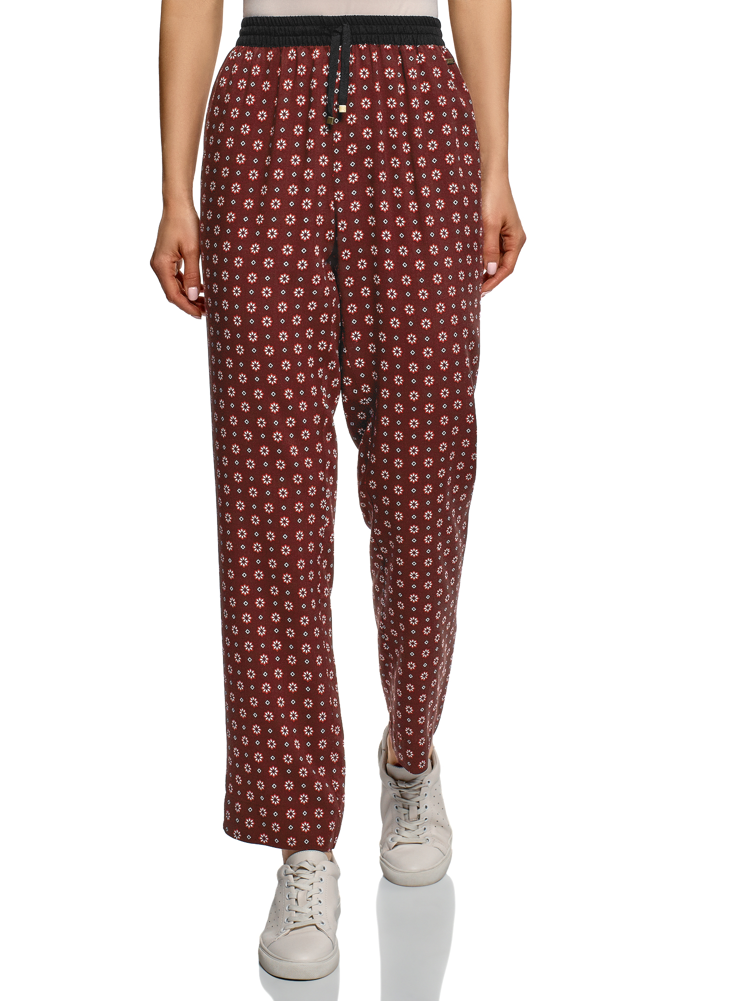 Брюки женские oodji 13F09001 красные 38/170, 13F09001
Брюки женские oodji 13F09001 красные 38/170, 13F09001