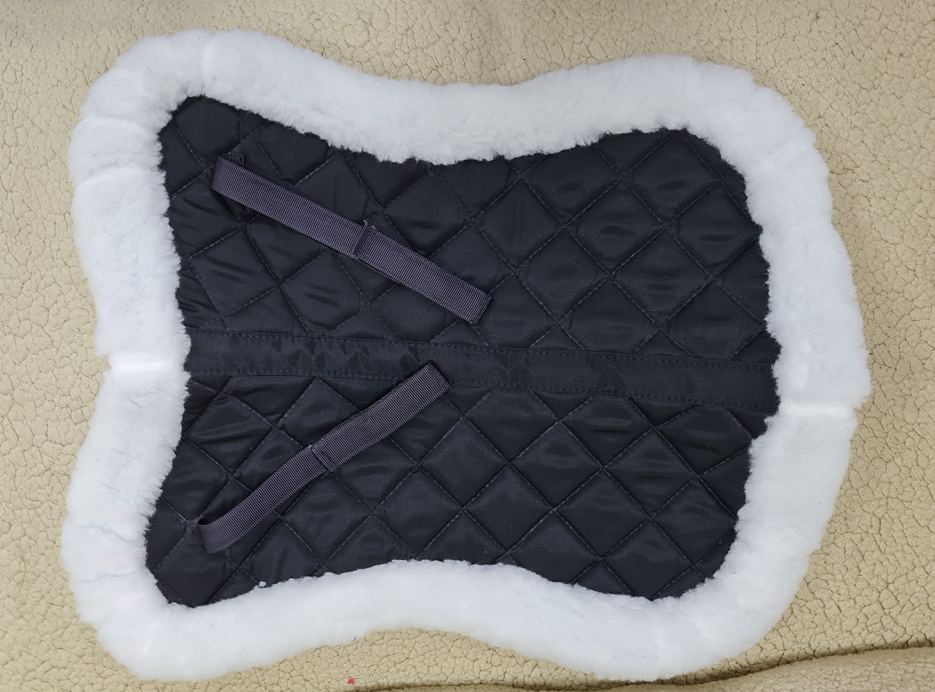 Меховой амортизатор HORSETEX classic на седло 16,5-17 черный белый, Белый;черный, classic
Меховой амортизатор HORSETEX classic на седло 16,5-17 черный белый, Белый;черный, classic