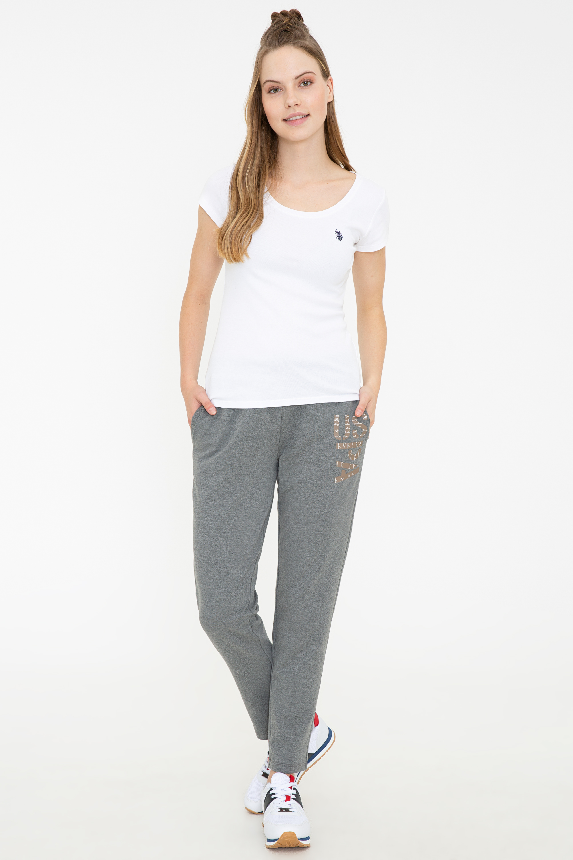 Спортивные брюки женские U.S. POLO Assn. G082SZ0OP0VIREY серые M, Серый, G082SZ0OP0VIREY
Спортивные брюки женские U.S. POLO Assn. G082SZ0OP0VIREY серые M, Серый, G082SZ0OP0VIREY
