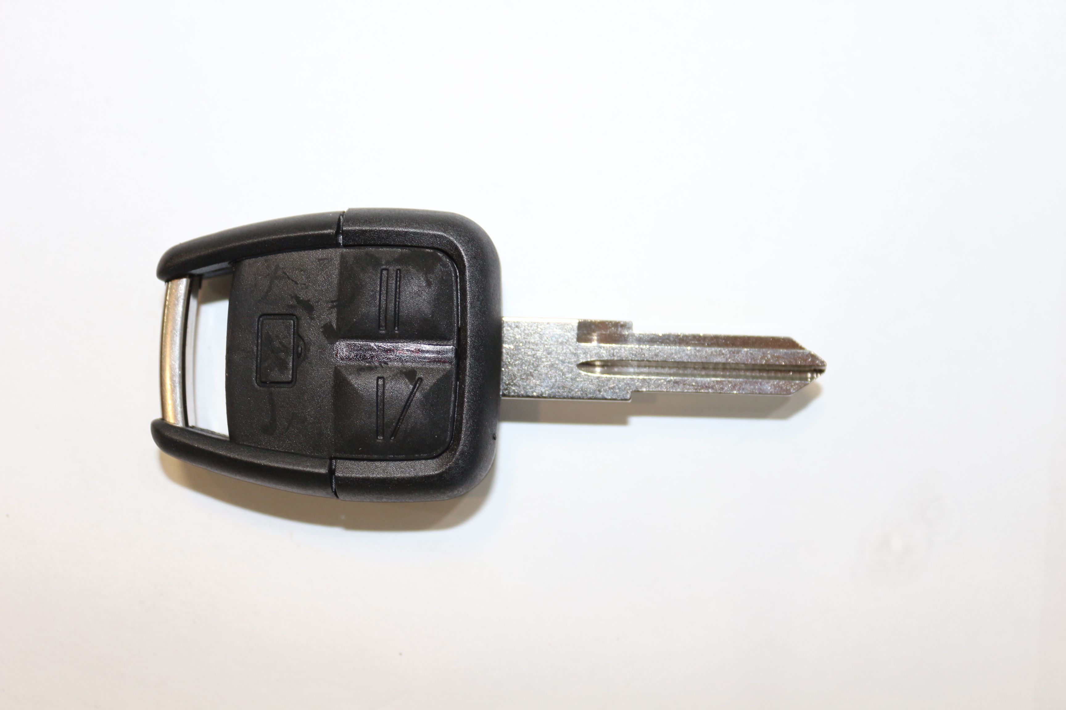 Ключ зажигания Autokey, заготовка для Opel, дист. в сборе (3 кнопки, прав., подсветка), Для разных моделей автомобилей Opel
Ключ зажигания Autokey, заготовка для Opel, дист. в сборе (3 кнопки, прав., подсветка), Для разных моделей автомобилей Opel