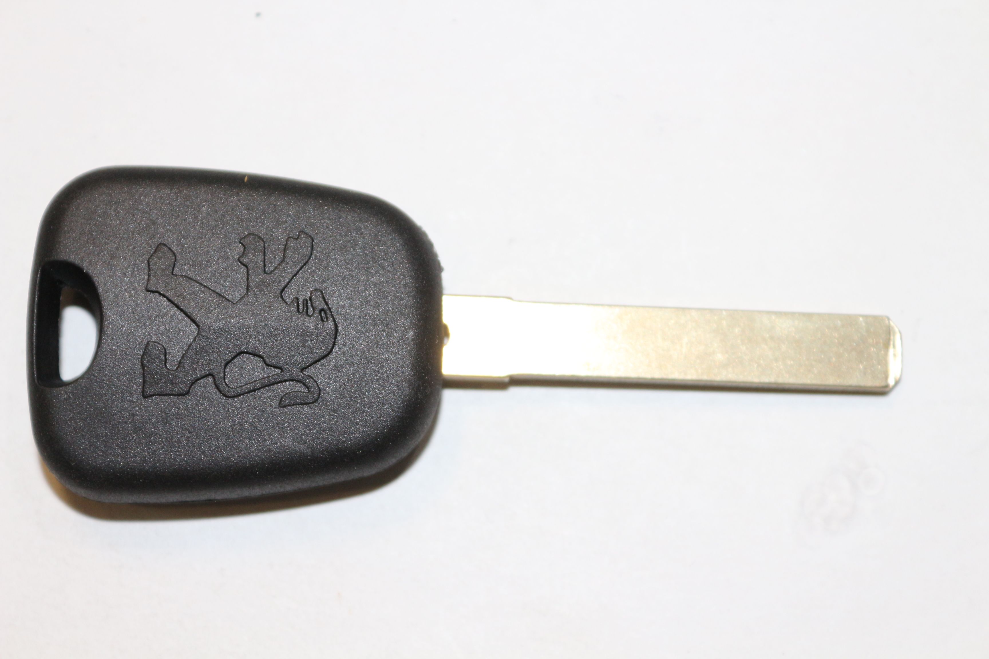 Ключ зажигания Autokey, заготовка для Peugeot, с чипом (ID46), Для разных моделей автомобилей Peugeot
Ключ зажигания Autokey, заготовка для Peugeot, с чипом (ID46), Для разных моделей автомобилей Peugeot