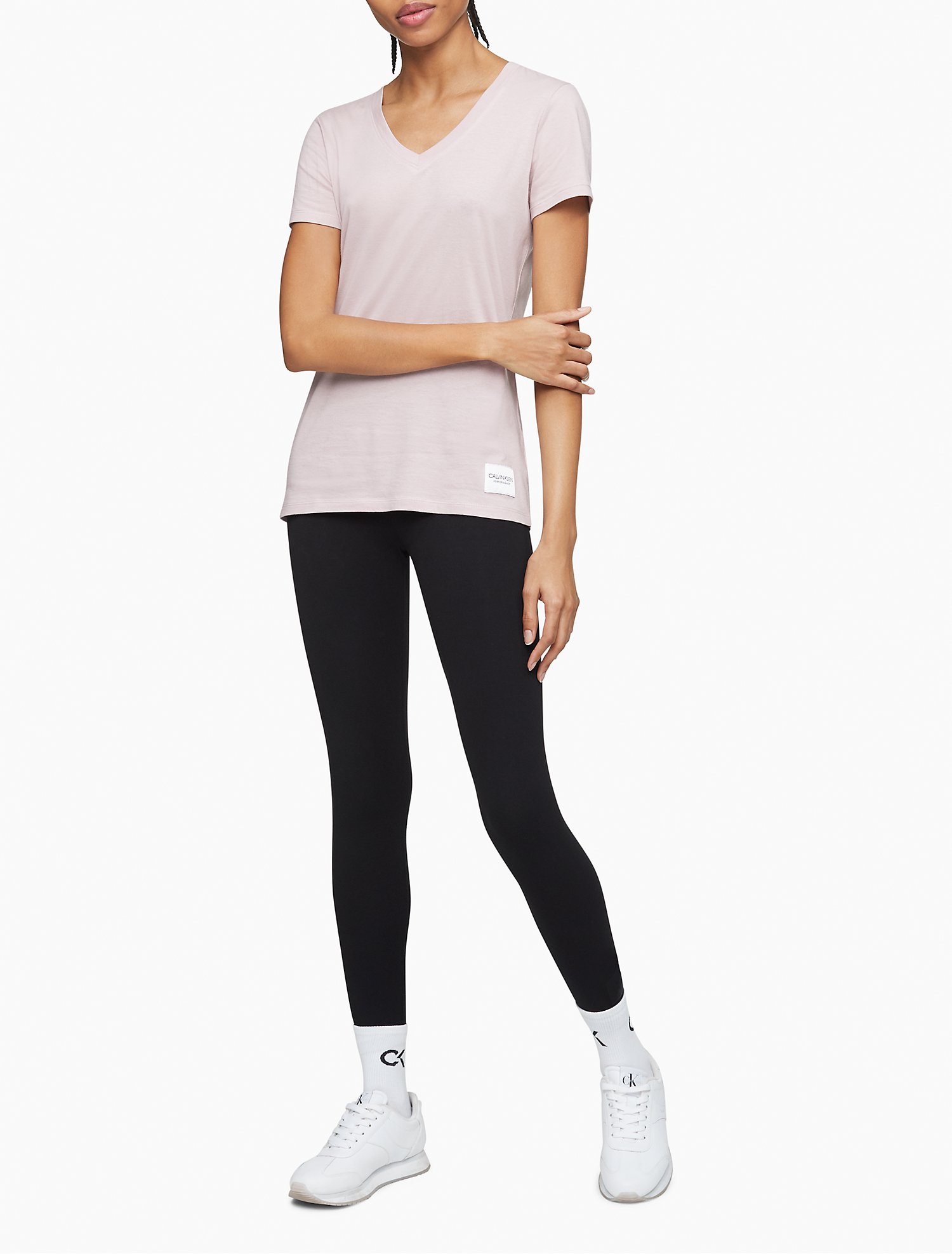 Футболка женская Calvin Klein PFCT3951 ZRT разноцветная XL, Разноцветный, PFCT3951 ZRT
Футболка женская Calvin Klein PFCT3951 ZRT разноцветная XL, Разноцветный, PFCT3951 ZRT