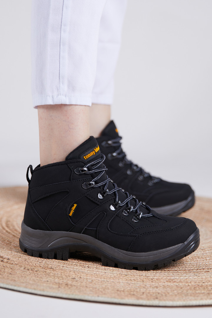 Ботинки женские Tonny Black V2RTS-0_101 черные 44 EU (доставка из-за рубежа), V2RTS-0_101
Ботинки женские Tonny Black V2RTS-0_101 черные 44 EU (доставка из-за рубежа), V2RTS-0_101