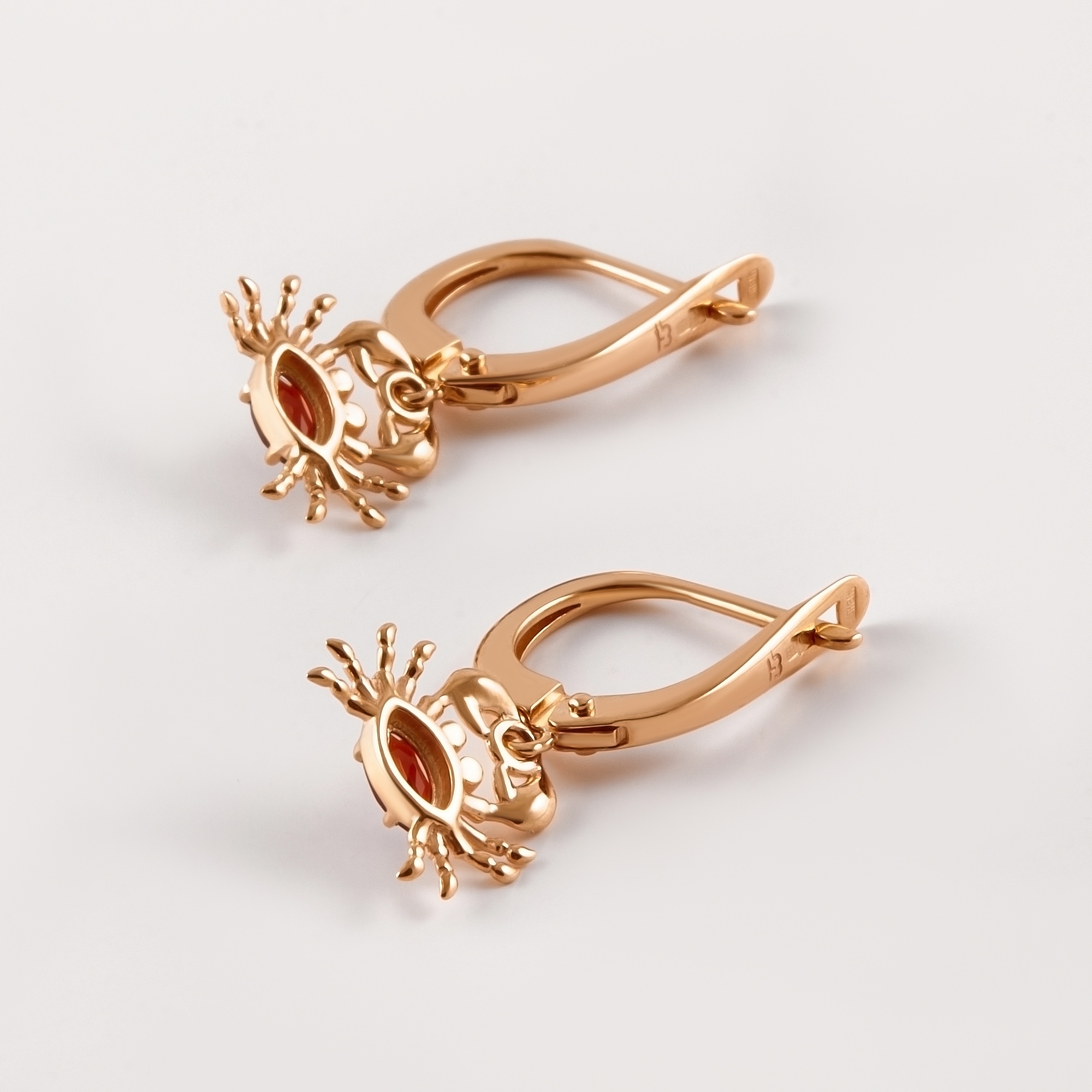 Серьги из красного золота с гранатом НАШЕ ЗОЛОТО НЮ102000293091-2гр, НЮ102000293091-2гр
Серьги из красного золота с гранатом НАШЕ ЗОЛОТО НЮ102000293091-2гр, НЮ102000293091-2гр