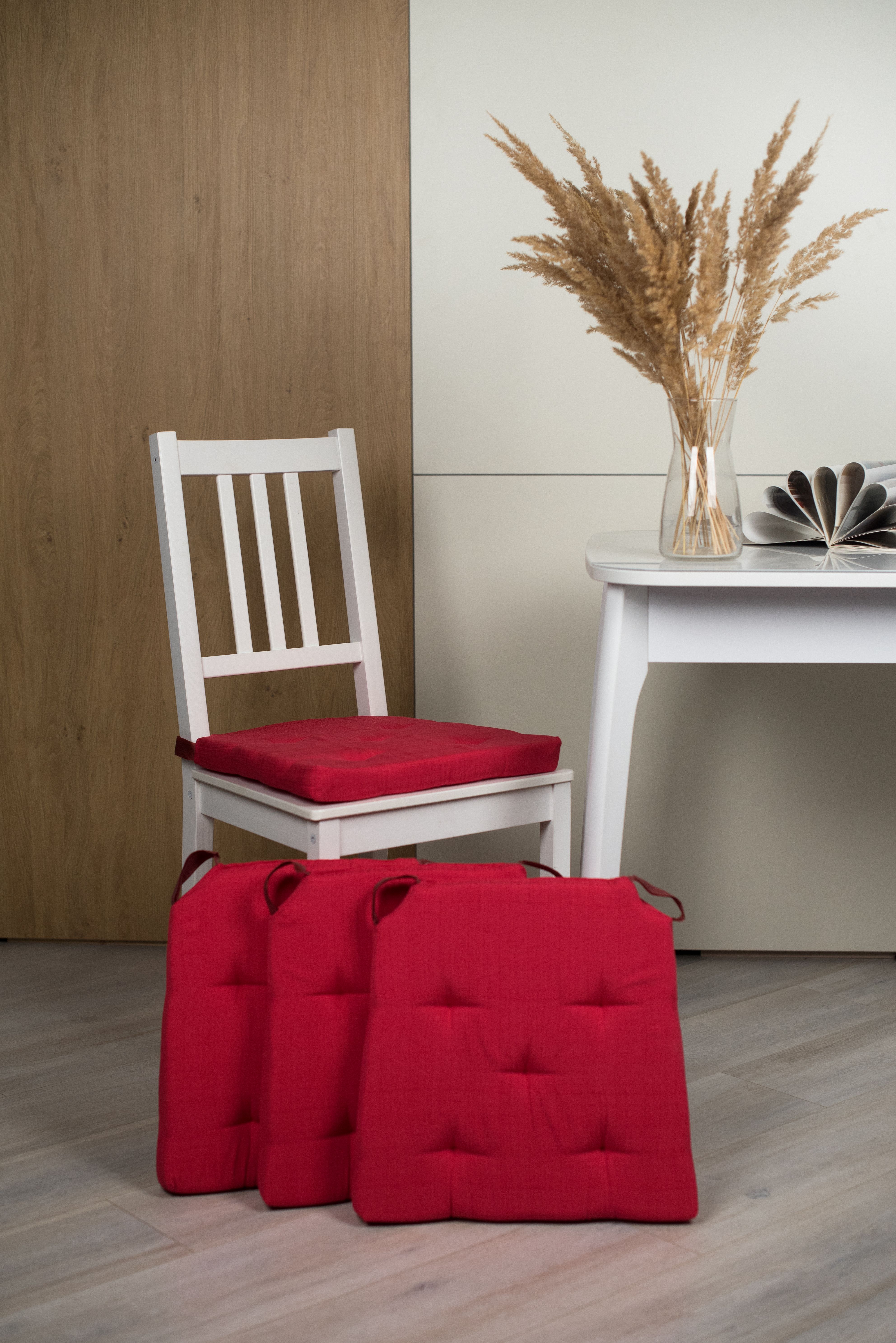 Комплект сидушек Linen Way Юстина 4 шт 41/35x40х4 из поликоттона с липучками , малина, Красный, Хоффф-4
Комплект сидушек Linen Way Юстина 4 шт 41/35x40х4 из поликоттона с липучками , малина, Красный, Хоффф-4