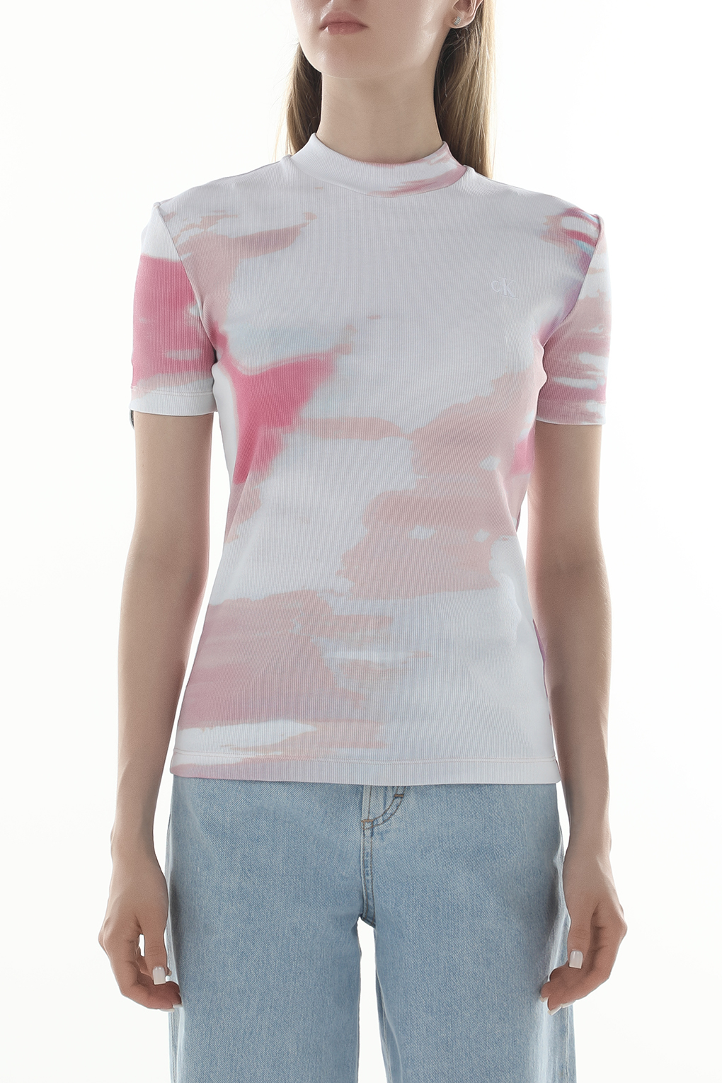 Футболка женская Calvin Klein Jeans J20J223169 разноцветная S, Разноцветный, J20J223169
Футболка женская Calvin Klein Jeans J20J223169 разноцветная S, Разноцветный, J20J223169