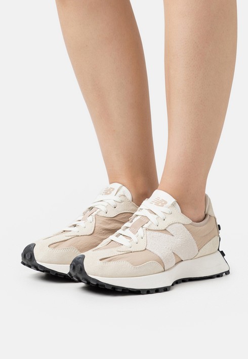 Кроссовки женские New Balance Trainers бежевые 43 EU (доставка из-за рубежа), Бежевый, Trainers
Кроссовки женские New Balance Trainers бежевые 43 EU (доставка из-за рубежа), Бежевый, Trainers