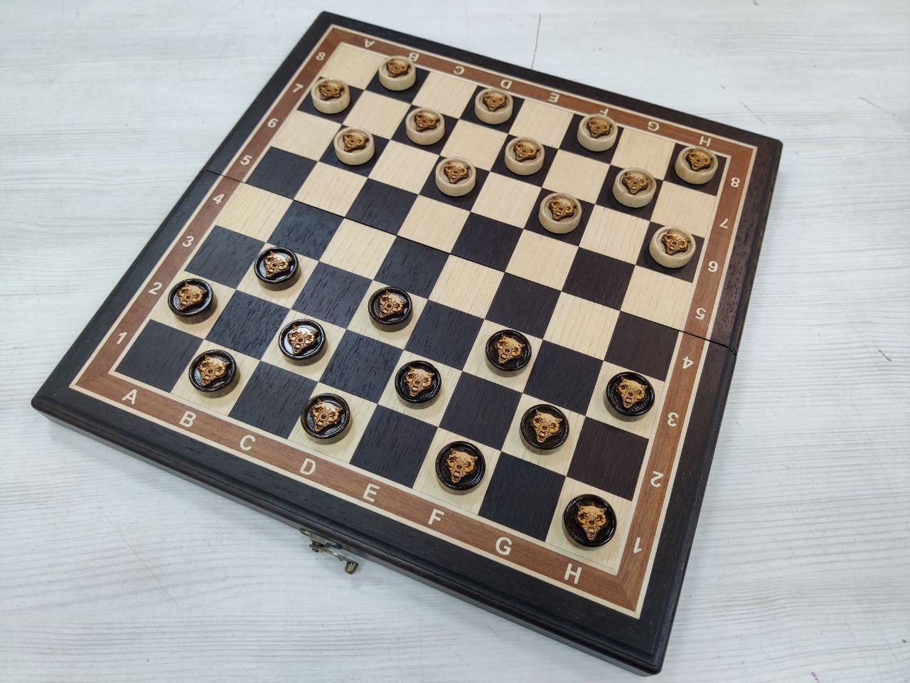 Шашки Lavochkashop из дерева Волк 40 см, Шашки эксклюзивные из дерева венге Волк 40 см
Шашки Lavochkashop из дерева Волк 40 см, Шашки эксклюзивные из дерева венге Волк 40 см