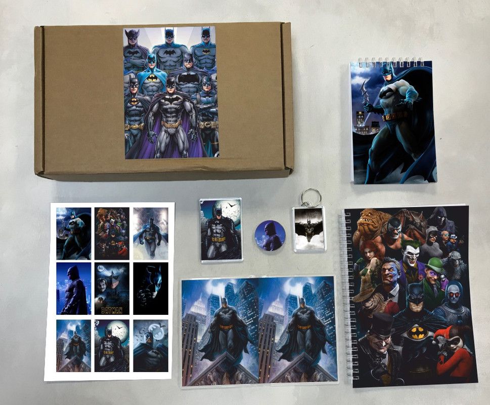 Бокс с подарком принт Бэтмен, The Batman Box-310822-011, 7 предметов, принт Бэтмен, The Batman
Бокс с подарком принт Бэтмен, The Batman Box-310822-011, 7 предметов, принт Бэтмен, The Batman
