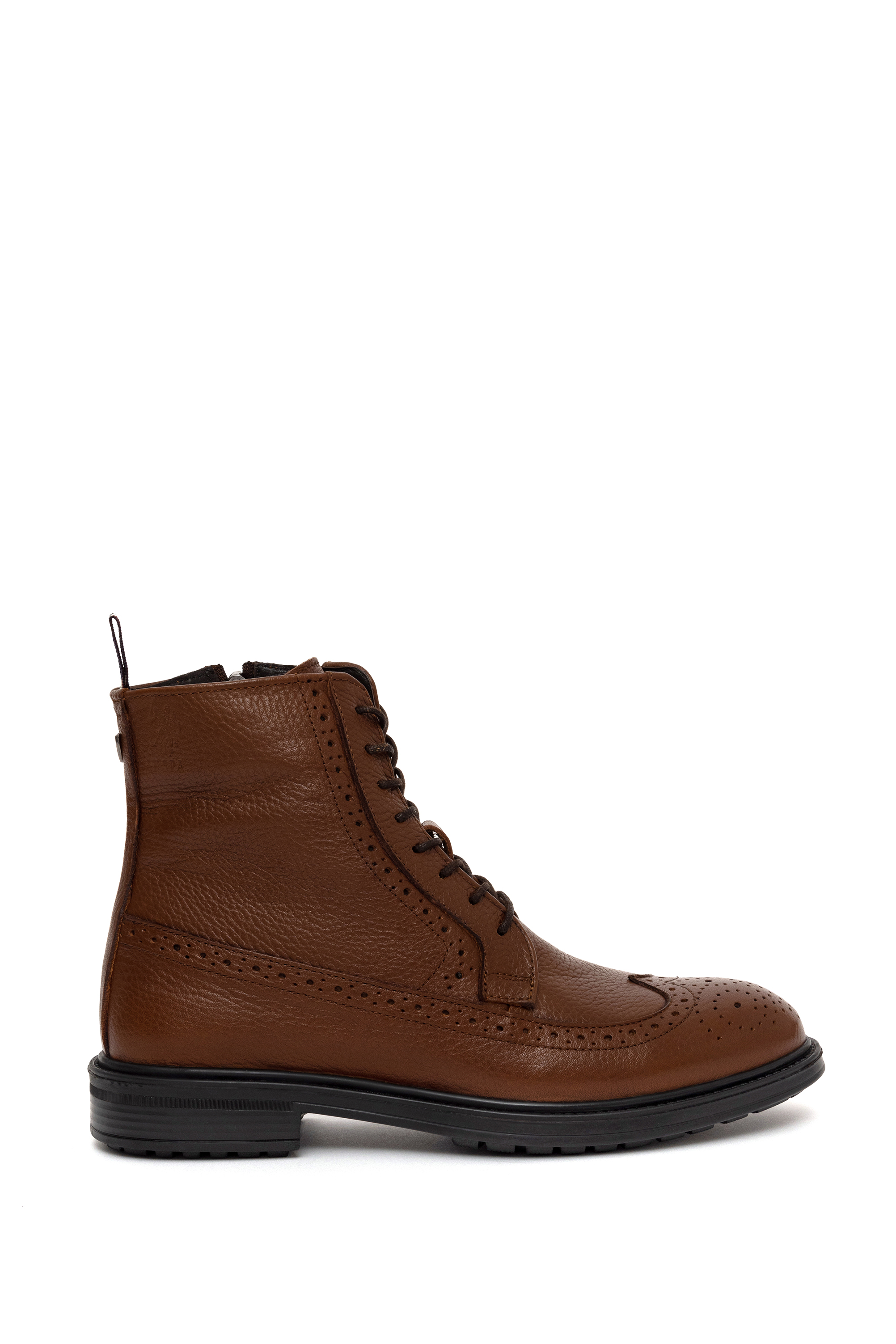 Ботинки мужские U.S. POLO Assn. S081SZ0330K21DORUM_VR коричневые 44 RU, Коричневый, S081SZ0330K21DORUM_VR
Ботинки мужские U.S. POLO Assn. S081SZ0330K21DORUM_VR коричневые 44 RU, Коричневый, S081SZ0330K21DORUM_VR