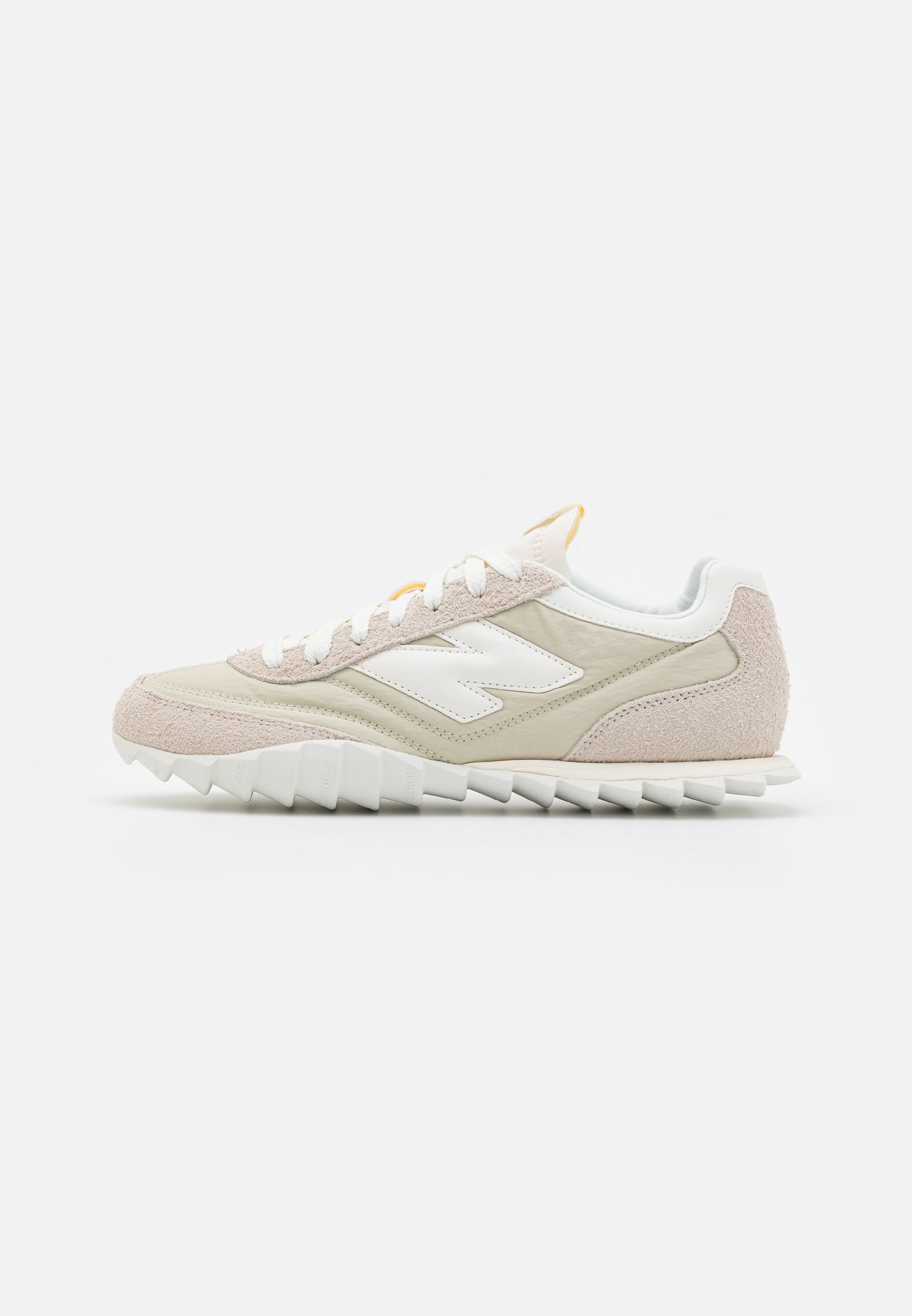 Кроссовки мужские New Balance Rc30 Unisex серые 44.5 EU (доставка из-за рубежа), Серый, Rc30 Unisex
Кроссовки мужские New Balance Rc30 Unisex серые 44.5 EU (доставка из-за рубежа), Серый, Rc30 Unisex