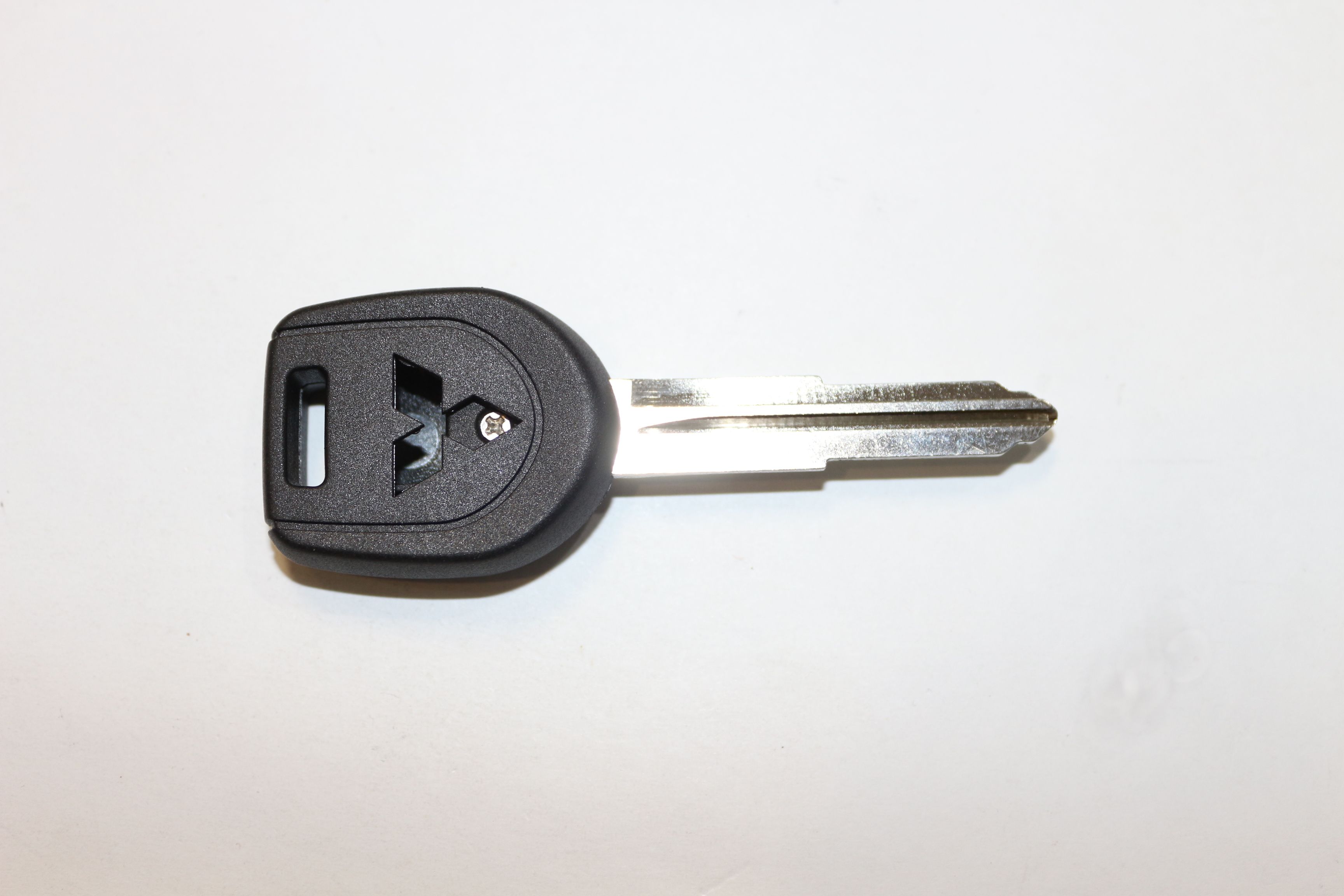 Ключ зажигания Autokey, заготовка для Mitsubishi, С ЧИПОМ (4D61, ЛЕВ.), Для разных моделей автомобилей Mitsubishi
Ключ зажигания Autokey, заготовка для Mitsubishi, С ЧИПОМ (4D61, ЛЕВ.), Для разных моделей автомобилей Mitsubishi
