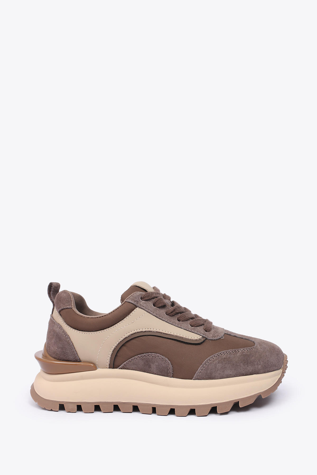 Кроссовки женские TOFA 803890-8 бежевые 37 RU, Бежевый, 803890-8
Кроссовки женские TOFA 803890-8 бежевые 37 RU, Бежевый, 803890-8