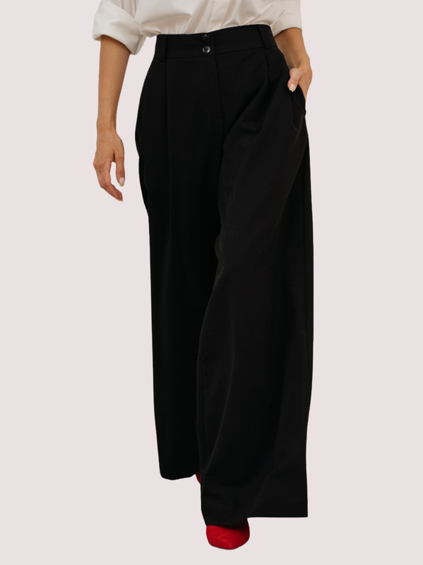 Брюки женские Модный дом Виктории Тишиной Келли черные 56 RU, Келли
Брюки женские Модный дом Виктории Тишиной Келли черные 56 RU, Келли