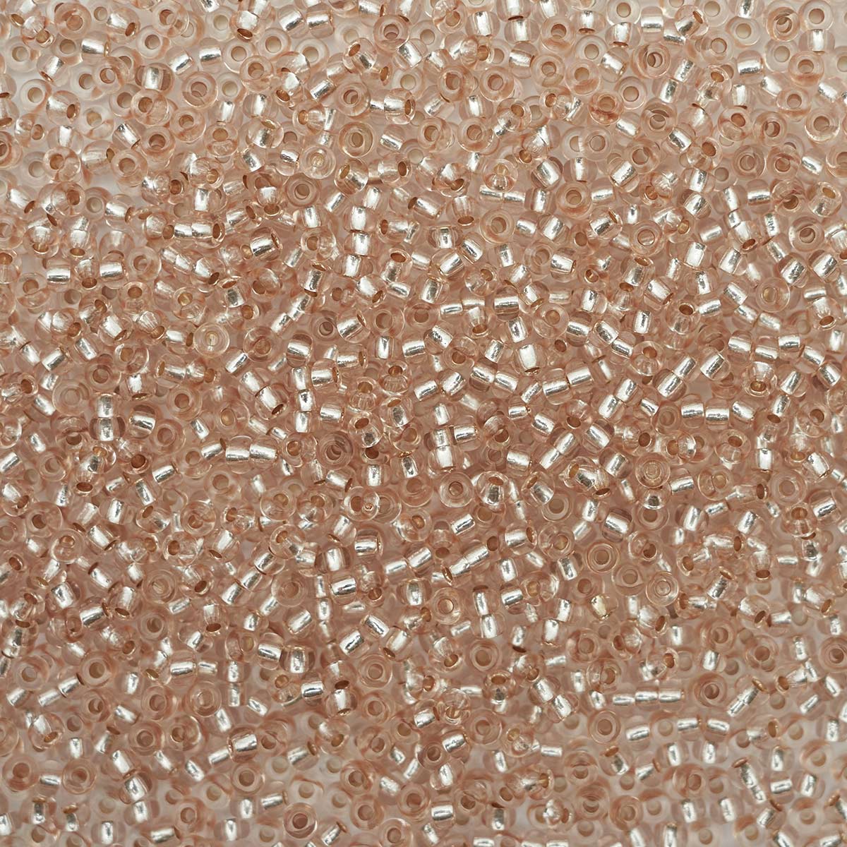 Бисер Preciosa Чехия 78211 прозрачный с серебристым центром 10/0, круглое отверстие, 50 г, Бежевый 
Бисер Preciosa Чехия 78211 прозрачный с серебристым центром 10/0, круглое отверстие, 50 г, Бежевый