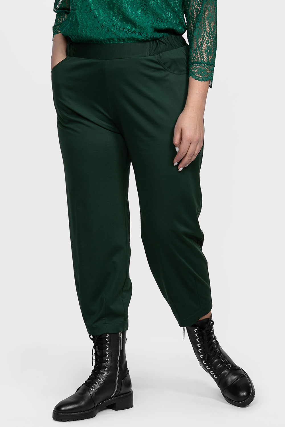 Брюки женские SVESTA P414Ver зеленые 62 RU, P414Ver
Брюки женские SVESTA P414Ver зеленые 62 RU, P414Ver