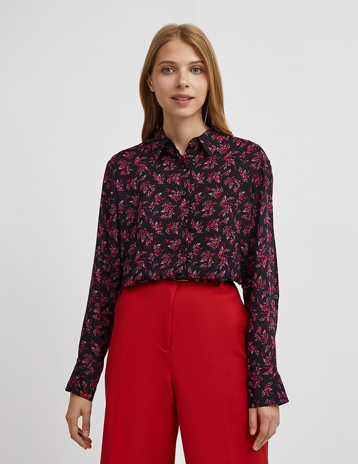 Рубашка женская United Colors of Benetton 21A_5UEF5QD74 разноцветная XS, 21A_5UEF5QD74
Рубашка женская United Colors of Benetton 21A_5UEF5QD74 разноцветная XS, 21A_5UEF5QD74