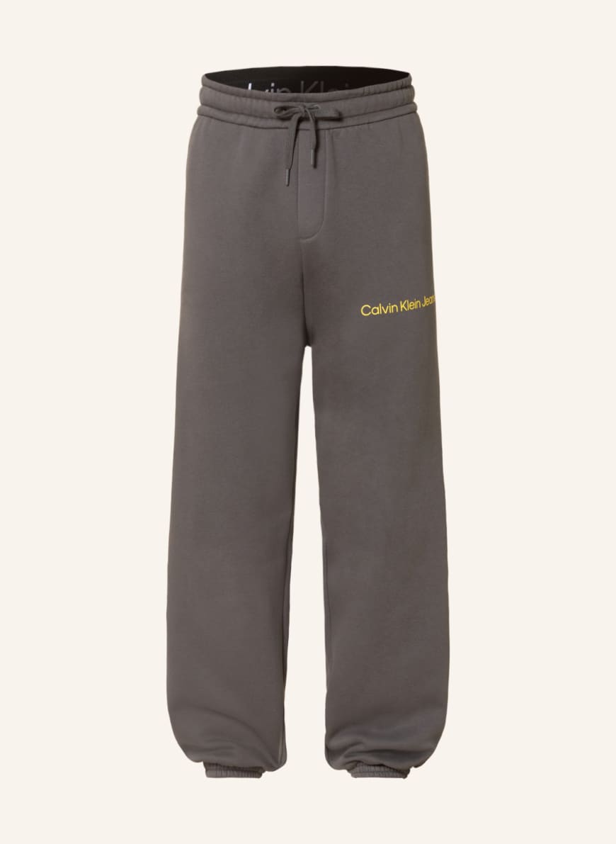 Брюки мужские Calvin Klein Jeans 1001327333 серые M (доставка из-за рубежа), 1001327333
Брюки мужские Calvin Klein Jeans 1001327333 серые M (доставка из-за рубежа), 1001327333
