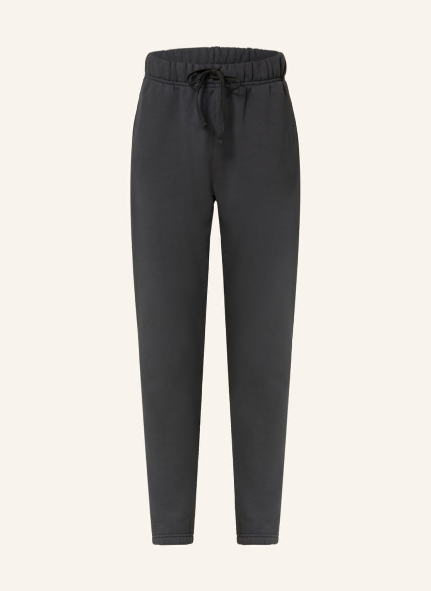 Спортивные брюки женские Adidas 1001340490 серые XS (доставка из-за рубежа), 1001340490
Спортивные брюки женские Adidas 1001340490 серые XS (доставка из-за рубежа), 1001340490