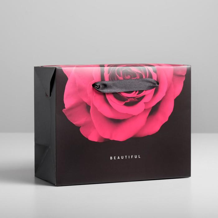 Пакет—коробка «Beautiful» 23 х 18 х 11 см, Черный, Коллекция упаковки "Яркие цветы"
Пакет—коробка «Beautiful» 23 х 18 х 11 см, Черный, Коллекция упаковки "Яркие цветы"