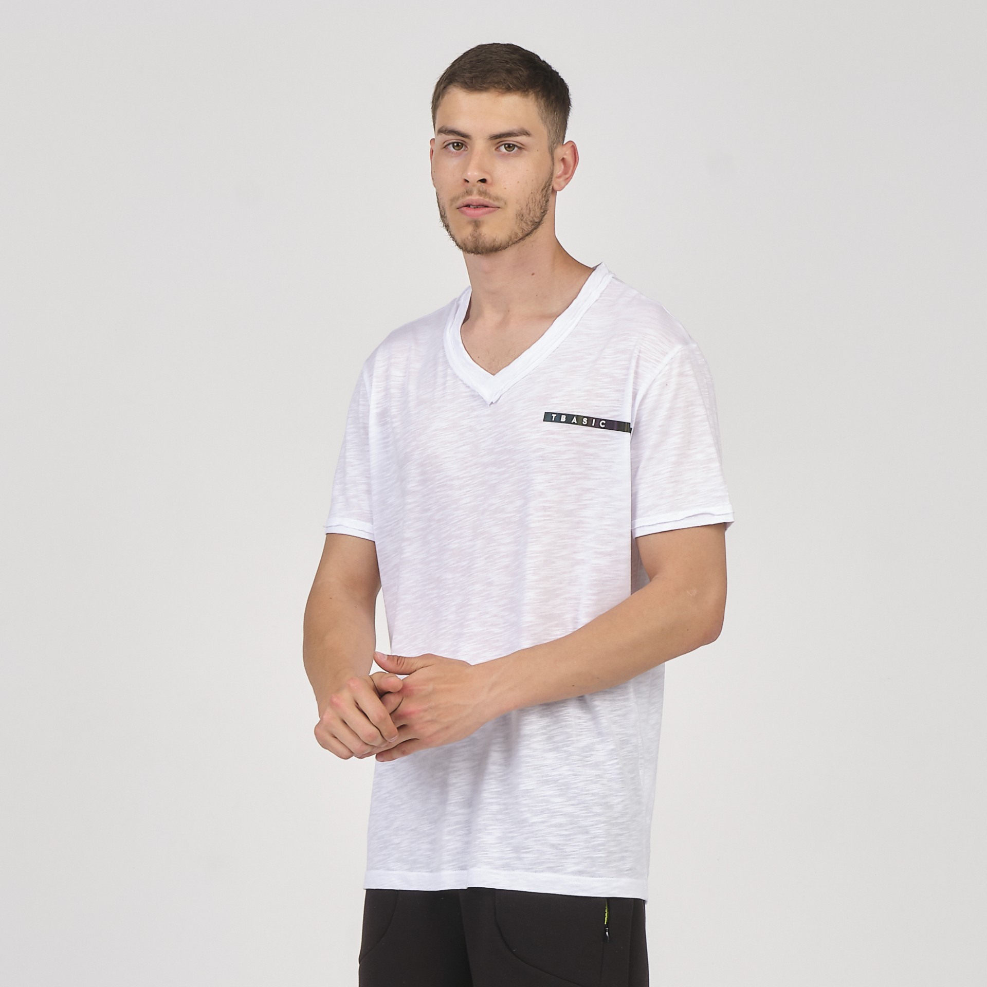 Футболка мужская Tbasic 140 белая M (доставка из-за рубежа), Белый, 140 
Футболка мужская Tbasic 140 белая M (доставка из-за рубежа), Белый, 140