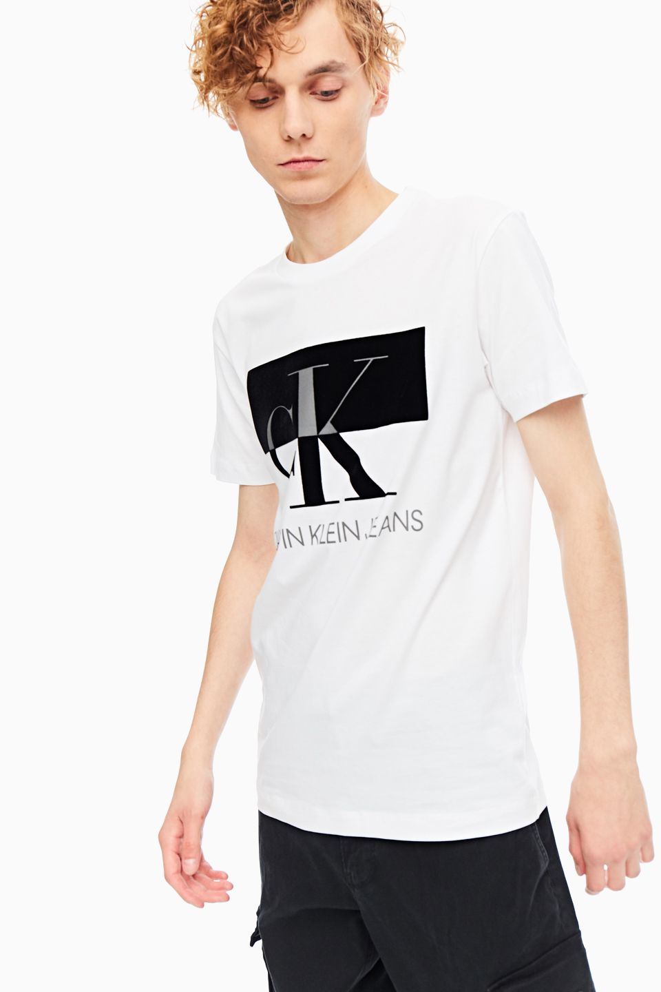 YAF0 Calvin Klein Jeans 