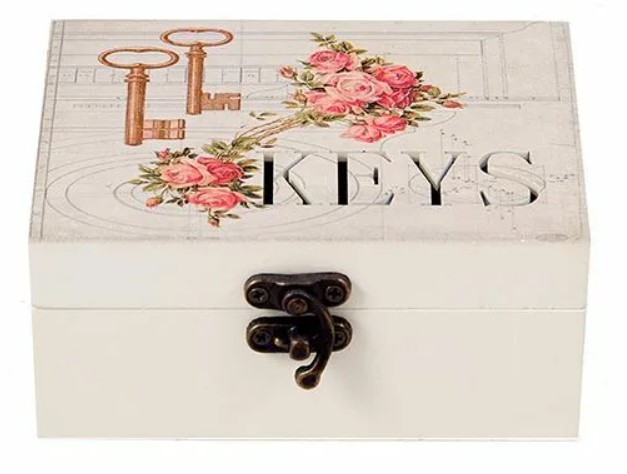 Шкатулки для ключей на стену из дерева и металла для подарка и декора интерьера