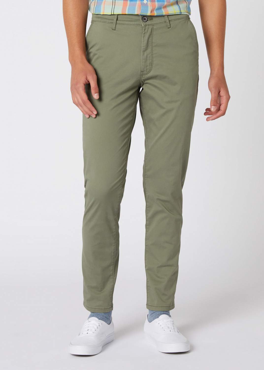 mens wrangler chinos